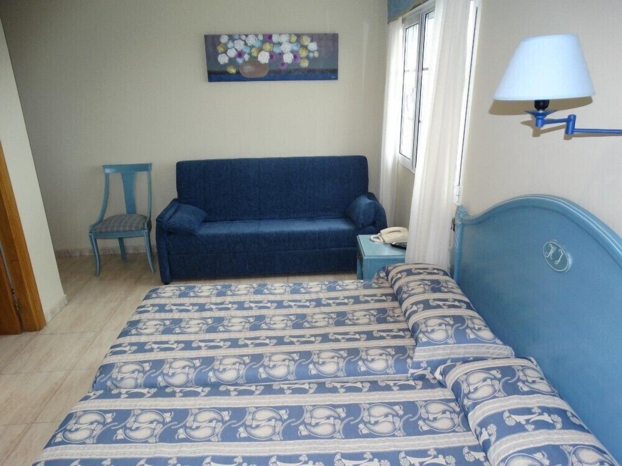 Hotel Los Juncos Ноха Екстериор снимка