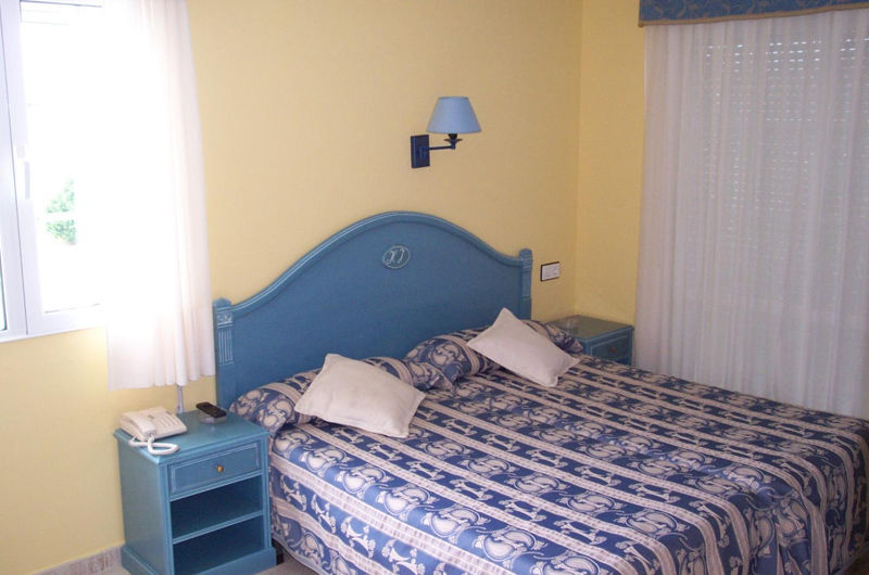 Hotel Los Juncos Ноха Екстериор снимка