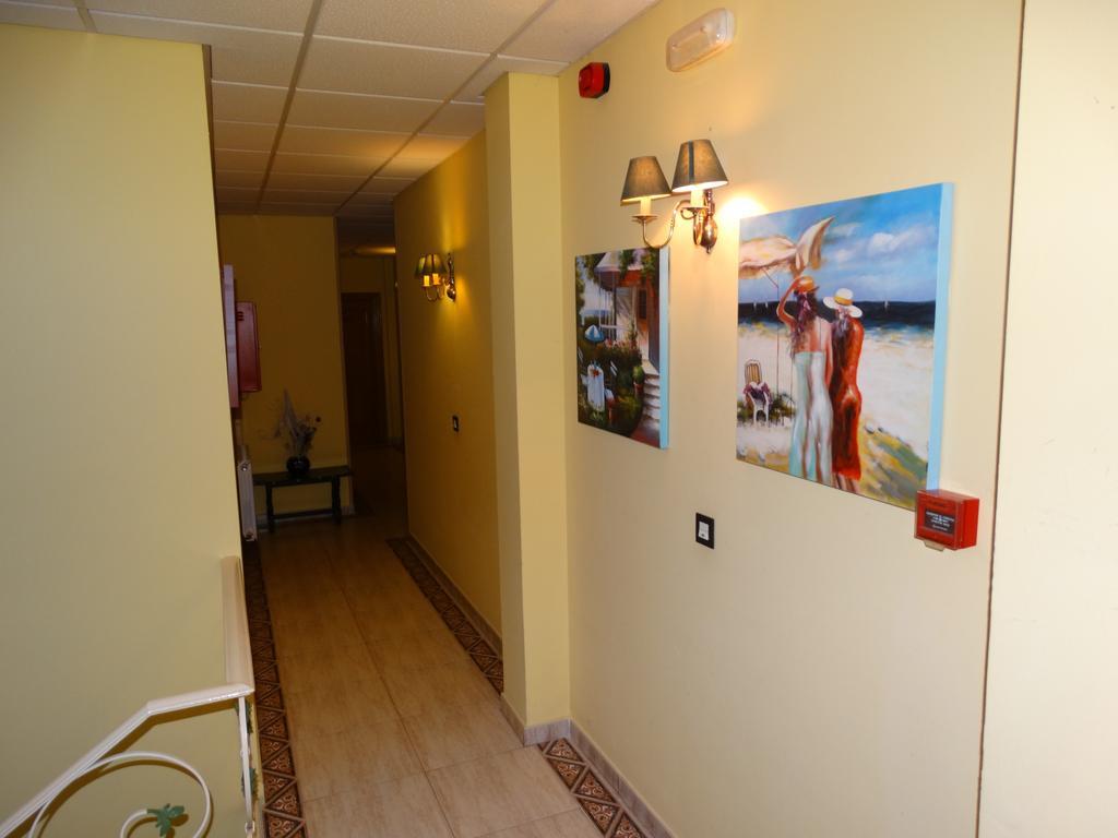 Hotel Los Juncos Ноха Екстериор снимка